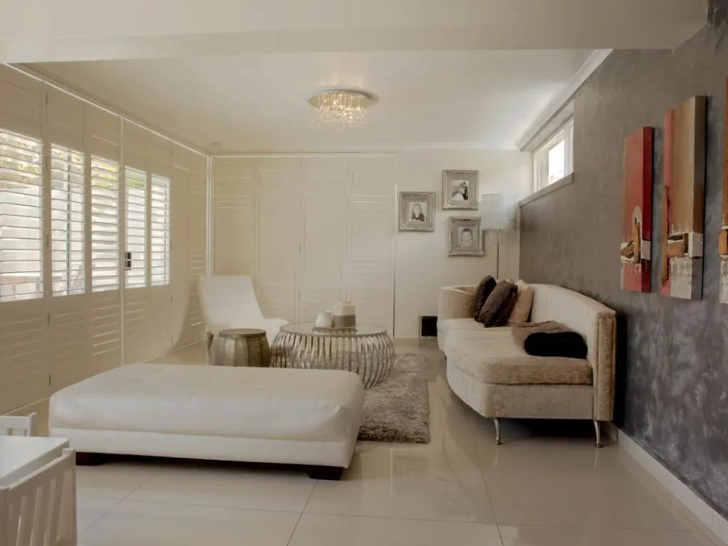 property_3a2af3d2-7ae1-4981-9376-8aae4edca76e_4