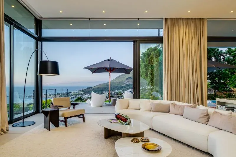 Blue Haven in Camps Bay – photo 2