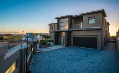 Melkbos Luxury Villa in Melkbosstrand – photo 13 thumbnail
