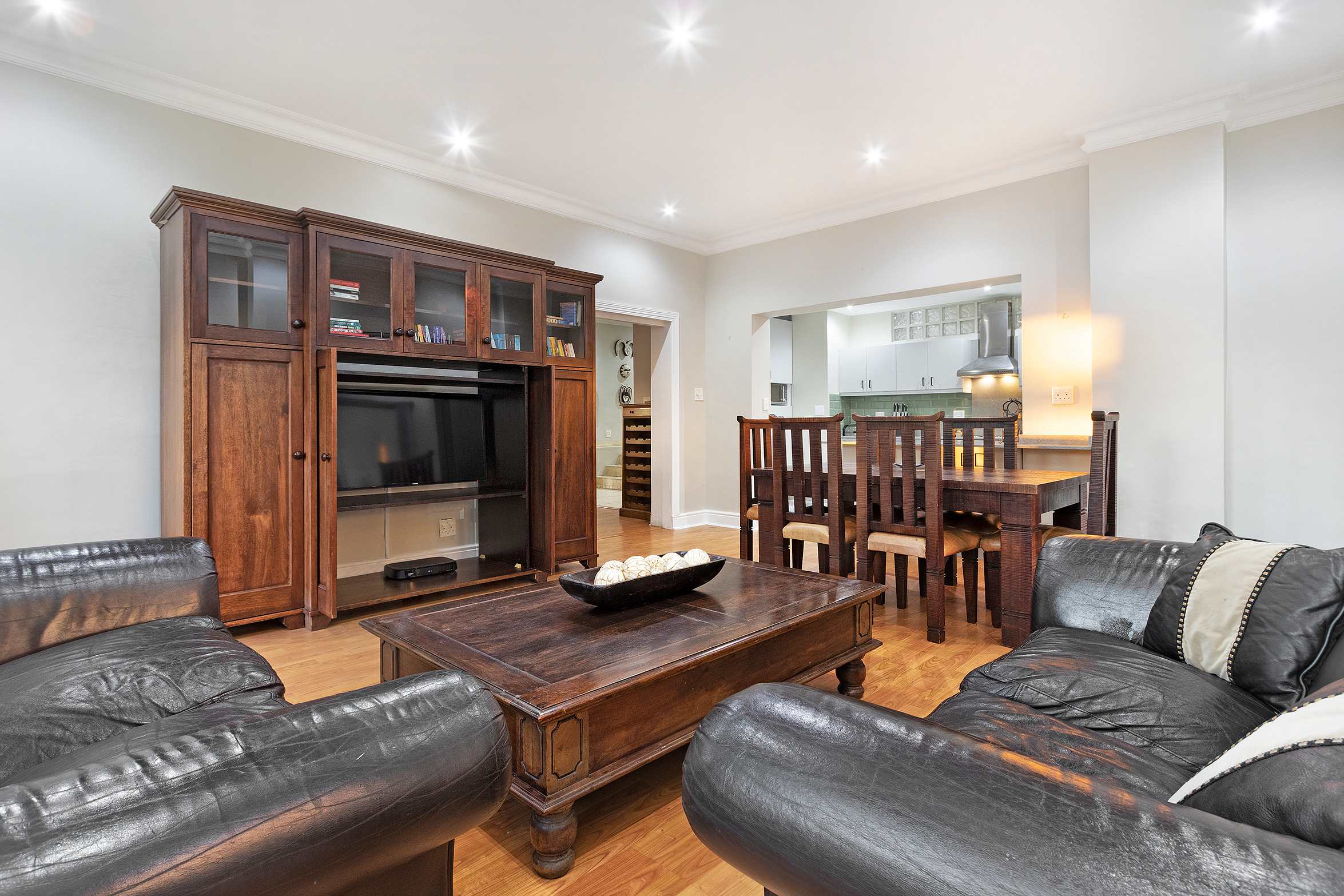 property_3a7f5a84-14af-4a86-a807-22313f64bf73_33