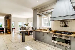 100 Geneva Drive in Camps Bay – photo 9 thumbnail