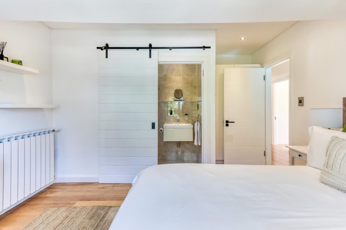 property_3a9d91e9-6eb1-4af1-88ee-bb76e07c463b_24
