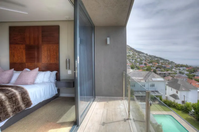 Bordeaux Villa in Sea Point – photo 24