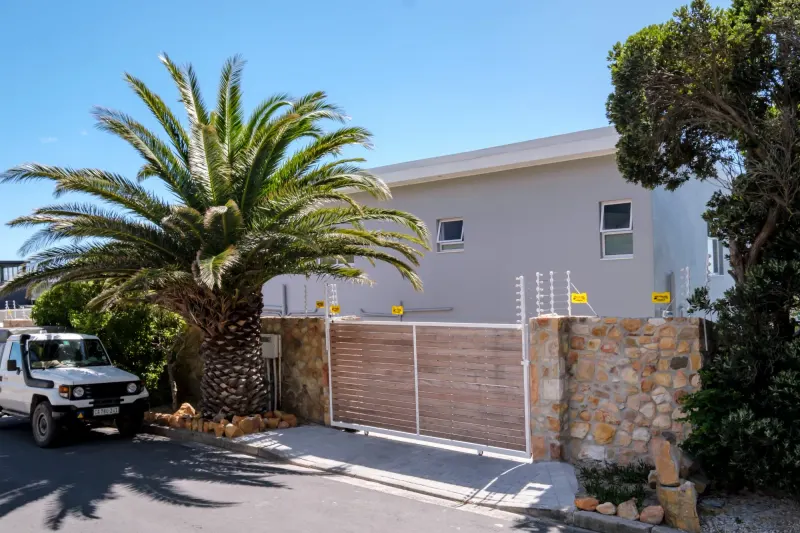 Quenera Apartment in Camps Bay – photo 28