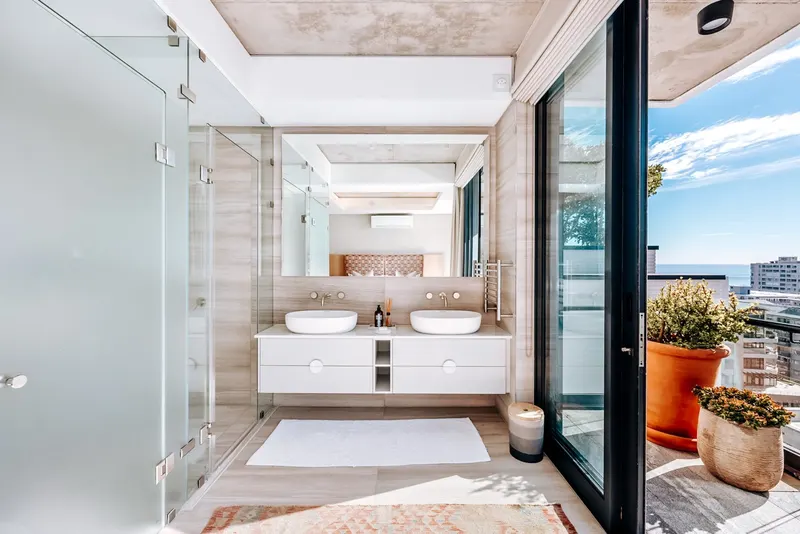 Plush Penthouse in Sea Point – photo 12