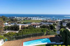 Tree Villa in Camps Bay – photo 1 thumbnail