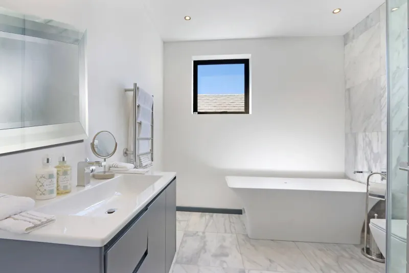 20 Finchley Villa in Camps Bay – photo 16