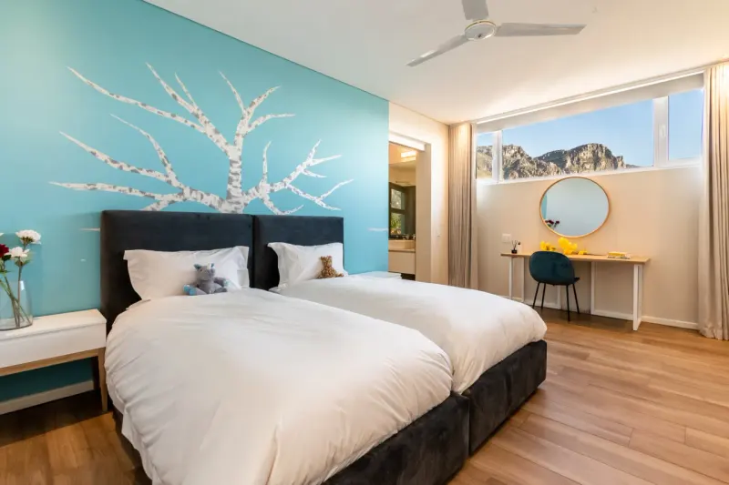 Camps Bay Penthouse in Bakoven – photo 3