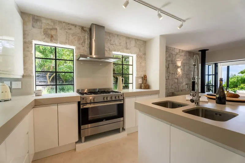 VILLA 42  in Camps Bay – photo 17