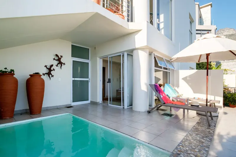 CBT Suite in Camps Bay – photo 21
