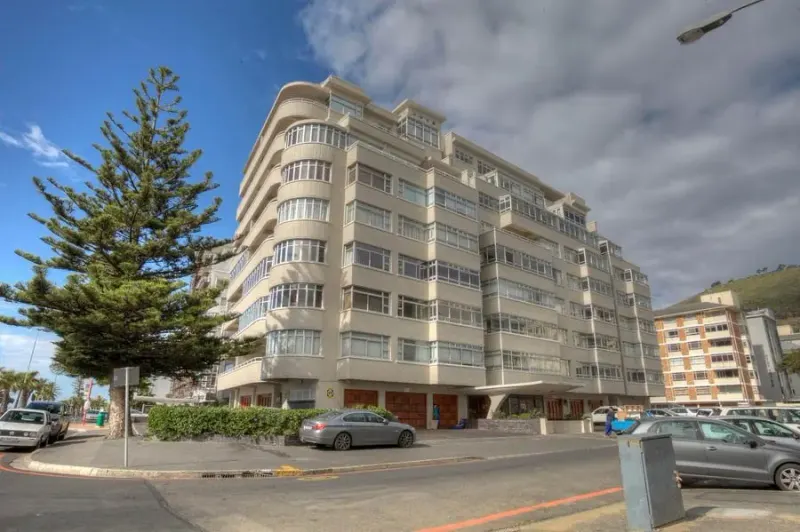 Beach Court Apartment in Sea Point – photo 15