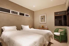 Clifton Palms Bungalow in Clifton – photo 6 thumbnail