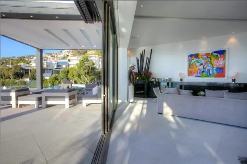 Villa St. Leon in Bantry Bay – photo 14