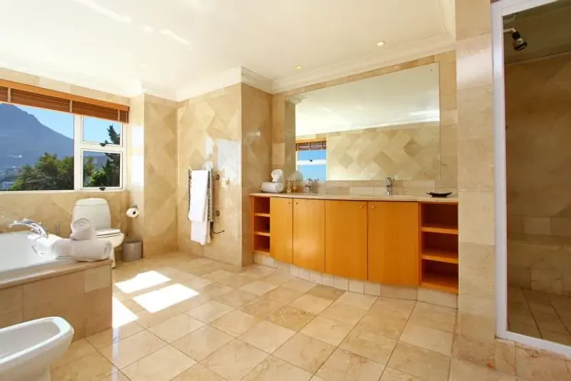 Victoria Penthouse in Camps Bay – photo 15