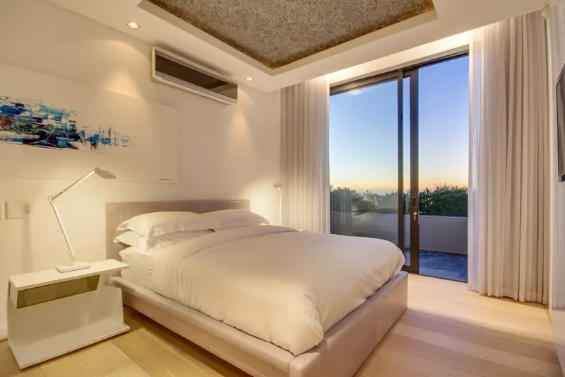 Geneva House in Camps Bay – photo 18