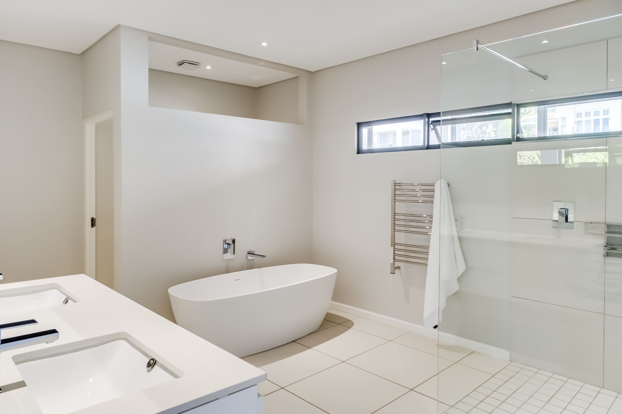 property_40adb46c-4855-48a7-be48-75b91b3f154e_25