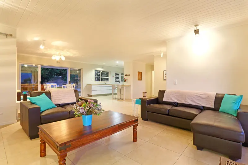 Pentz Drive Villa in Flamingo Vlei – photo 11