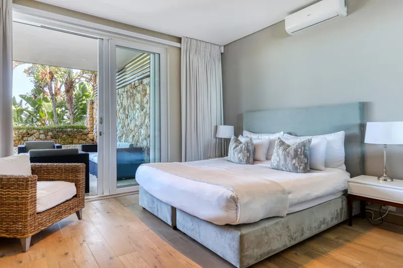 Medburn Luxury Villa in Camps Bay – photo 27