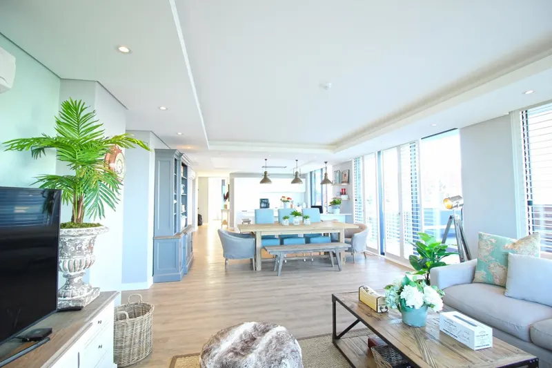 Green Point Crown in Green Point – photo 26