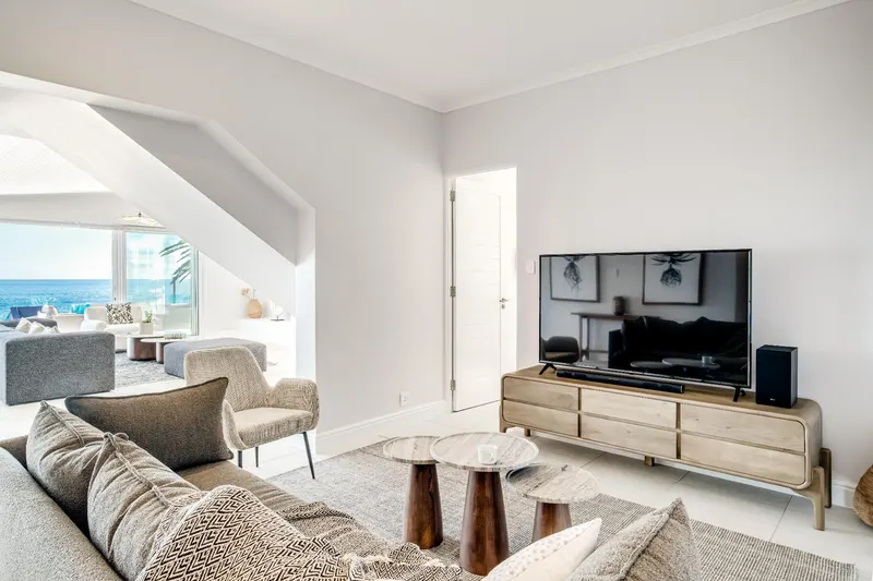 Sapphire Tide Terrace in Camps Bay – photo 22
