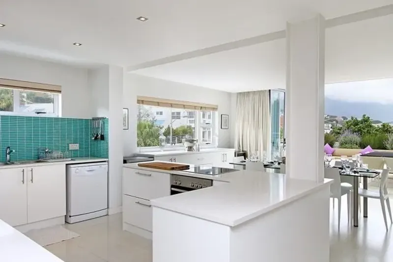 Casa Bianca in Camps Bay – photo 5
