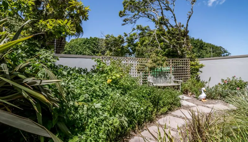 Constantia Villa in Constantia Heights – photo 25