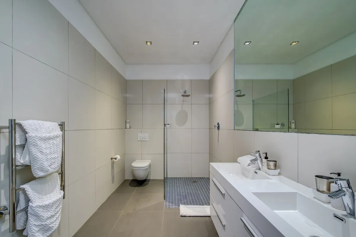 property_419b80f9-a89e-45c8-ba9b-a90405f64bf6_41