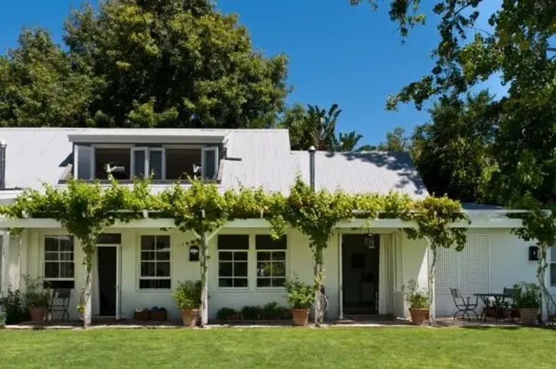 Country Retreat in Constantia – photo 3