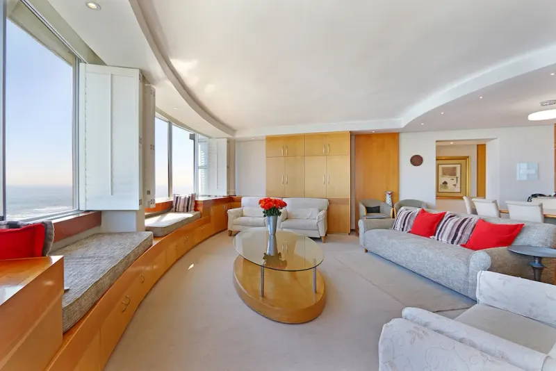Sea Breeze Apartment in Bantry Bay – photo 2