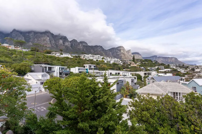 Beachy Villa in Camps Bay – photo 38