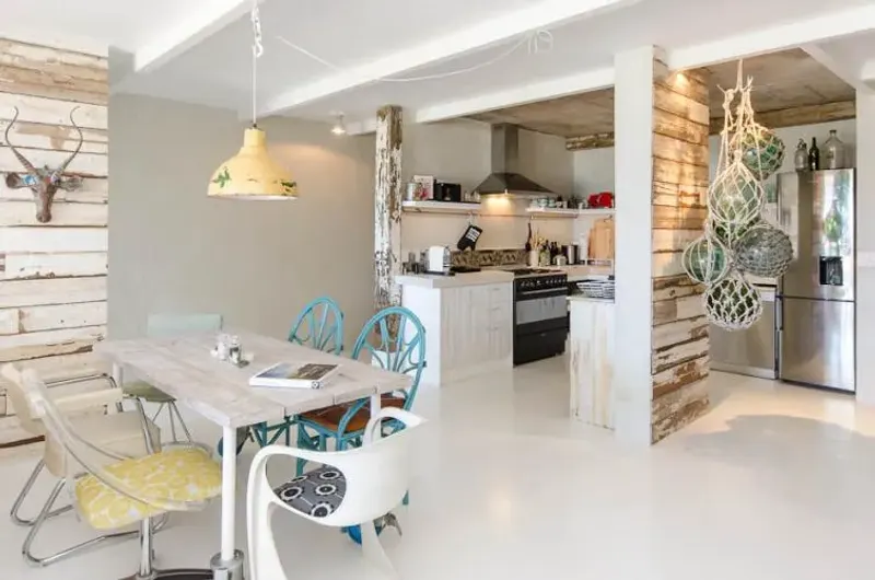 Dolphin Beach Apartment in Table View – photo 15