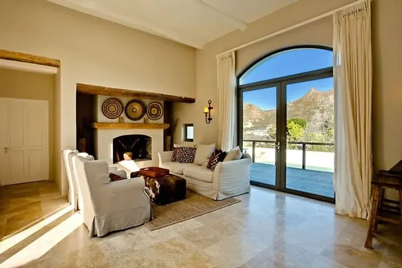 Stirrup Lane Villa in Hout Bay – photo 5