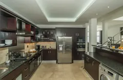 Ocean View Elegance in Bantry Bay – photo 16 thumbnail