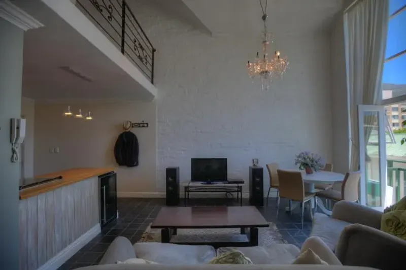 Hiddingh Village Apartment in Oranjezicht – photo 2