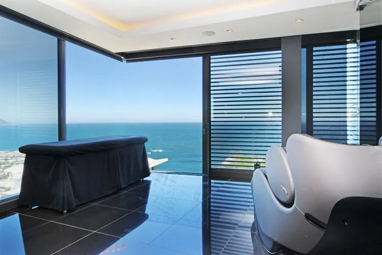 property_42f1f2de-96c7-415a-82dc-10082bd19347_15