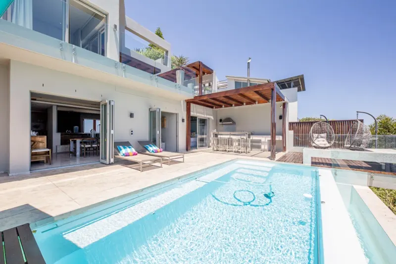 Aegea in Bantry Bay – photo 42