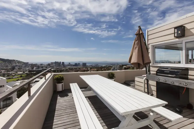 Vredehoek Penthouse in Vredehoek – photo 1