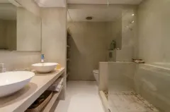 Dolphin Beach Apartment in Table View – photo 7 thumbnail
