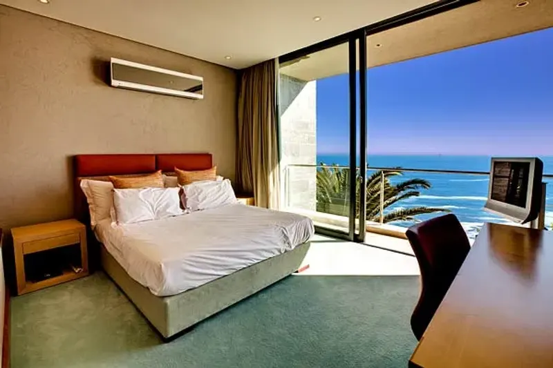 Avenue St Leon in Bantry Bay – photo 4