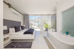 15 Views Penthouse in Camps Bay – photo 18 thumbnail