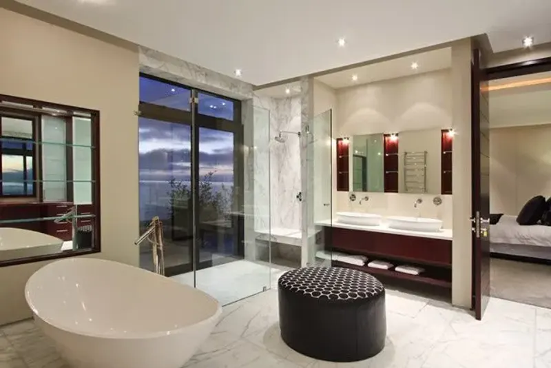 Bali Place in Camps Bay – photo 3