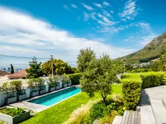 Oranjezicht Home in Oranjezicht – photo 7 thumbnail