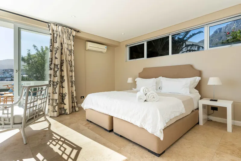 Tree Villa in Camps Bay – photo 36