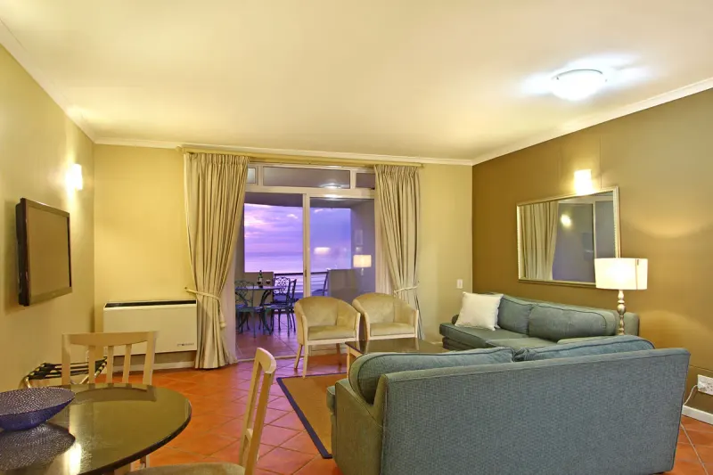 Leisure Bay 229 in Lagoon Beach – photo 1