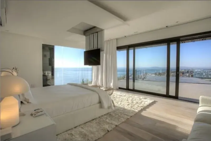 Villa St. Leon in Bantry Bay – photo 18