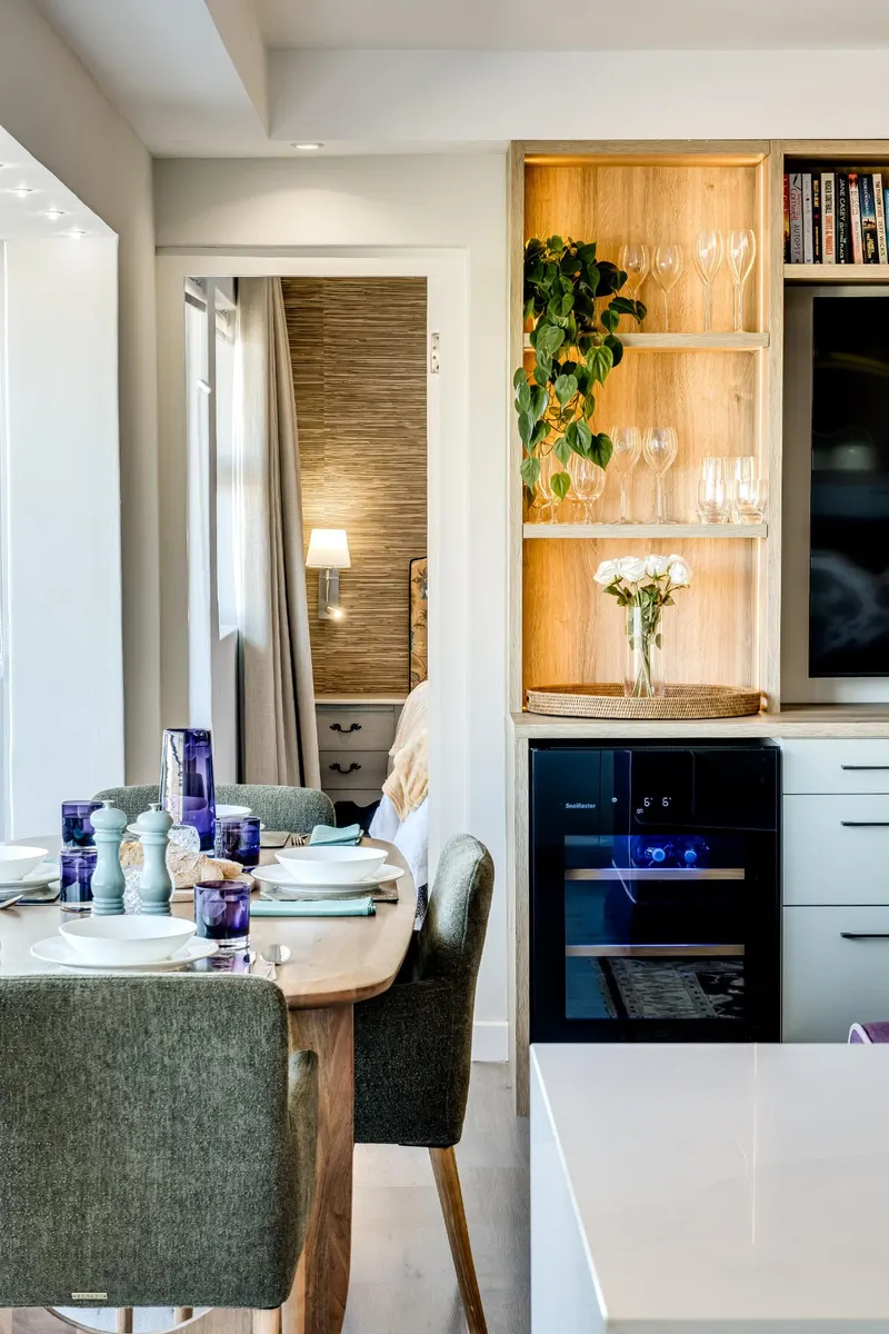 Skyshore Apartment in Mouille Point – photo 11