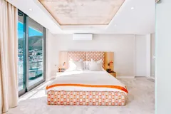 Plush Penthouse in Sea Point – photo 13 thumbnail