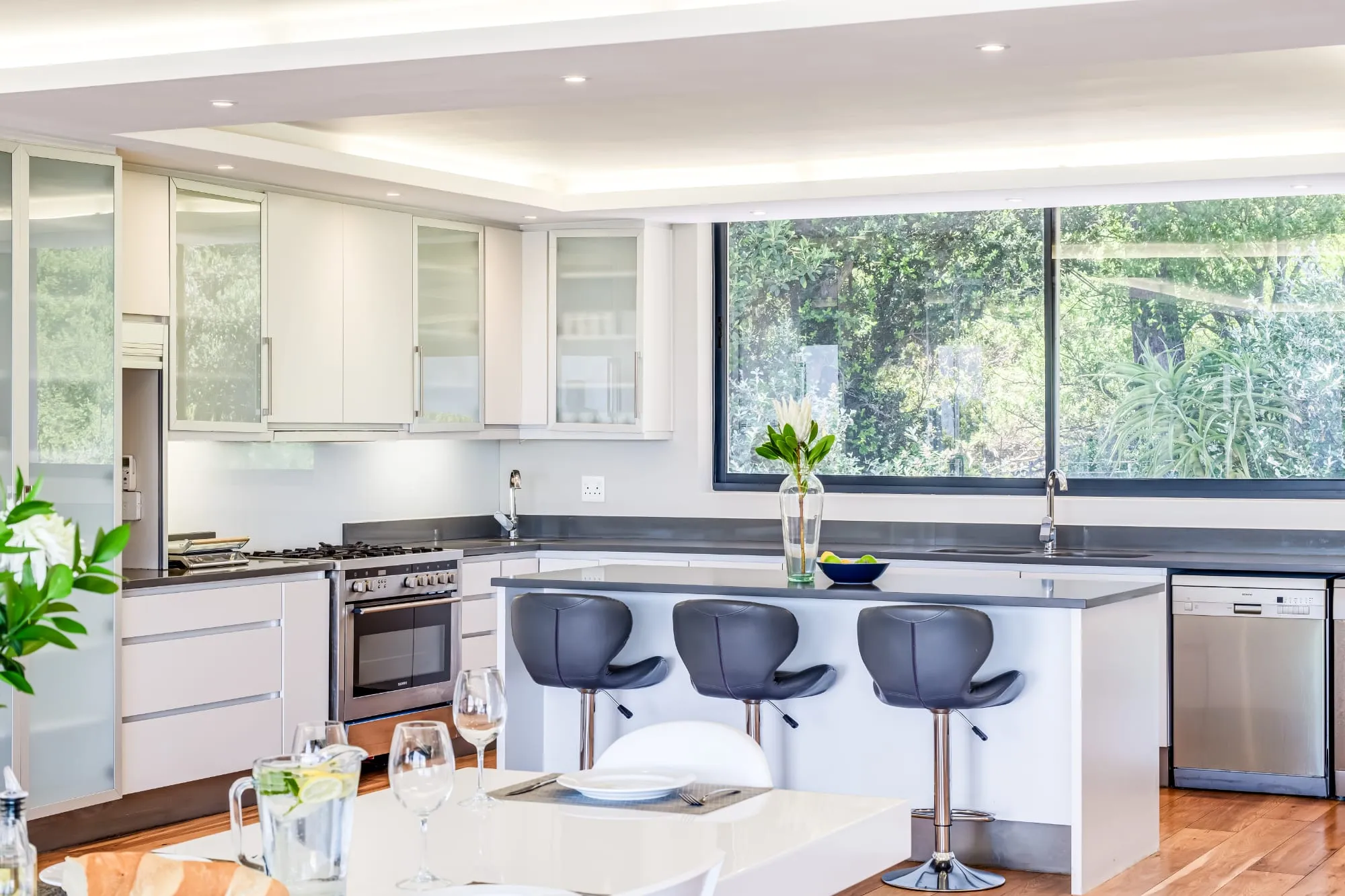 property_44b49811-c12d-4eb4-96d4-ff4b50f92752_37