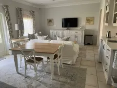 Constantia Valley Villa in Silverhurst – photo 81 thumbnail