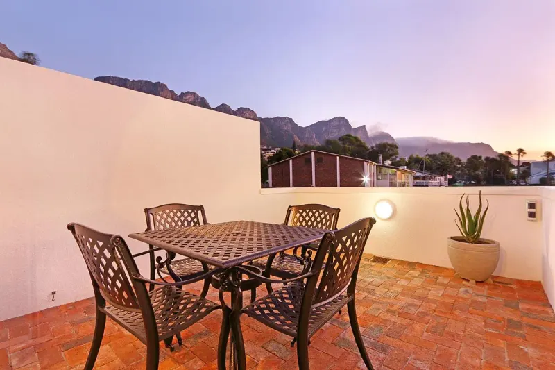 Camps Bay Beach Apartment in Camps Bay – photo 17